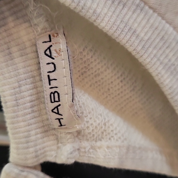 Habitual Kids Puff Sleeve Votton Blend One P Jumpsuit - Picture 2 of 7